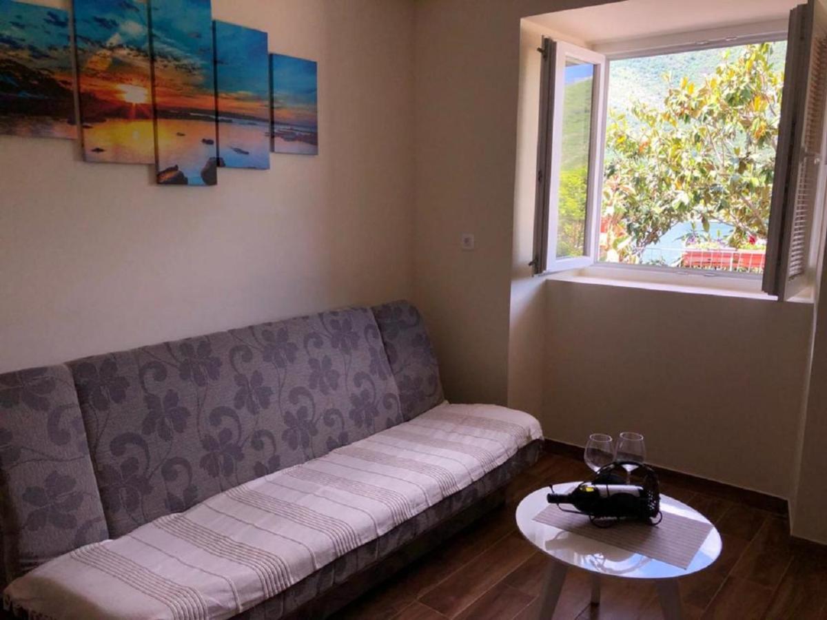 Apartments Todorovic Tivat Luaran gambar