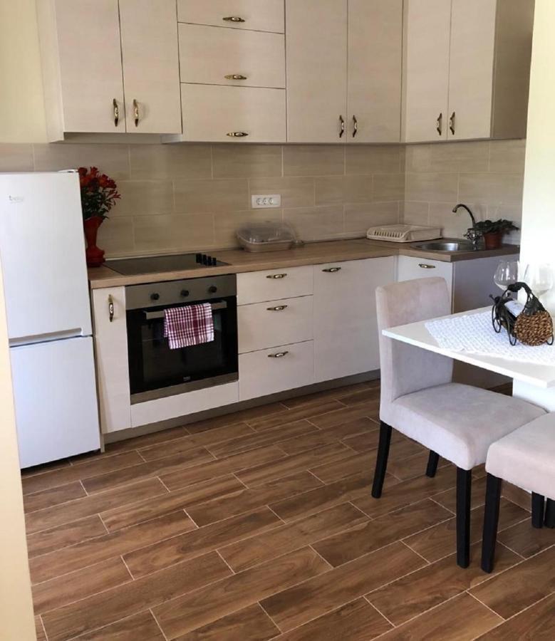 Apartments Todorovic Tivat Luaran gambar