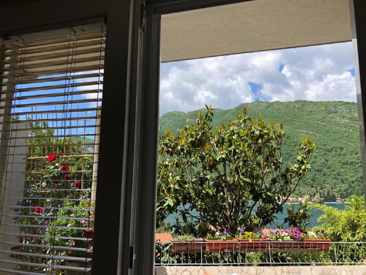 Apartments Todorovic Tivat Luaran gambar