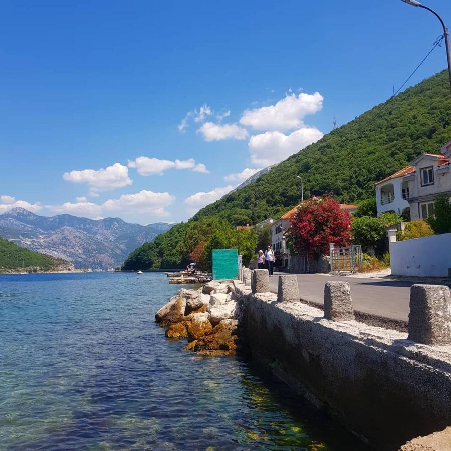 Apartments Todorovic Tivat Luaran gambar